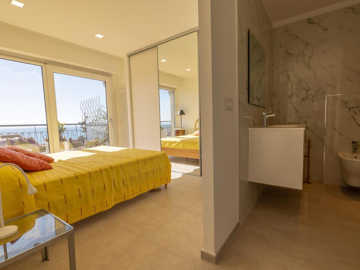 Appartement Magnifique 3p Climatise En Dernier Etage Avec Terrasse Face Mer, Proche Centre - Fr-1-196-326 *